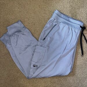 Women’s scrubs set